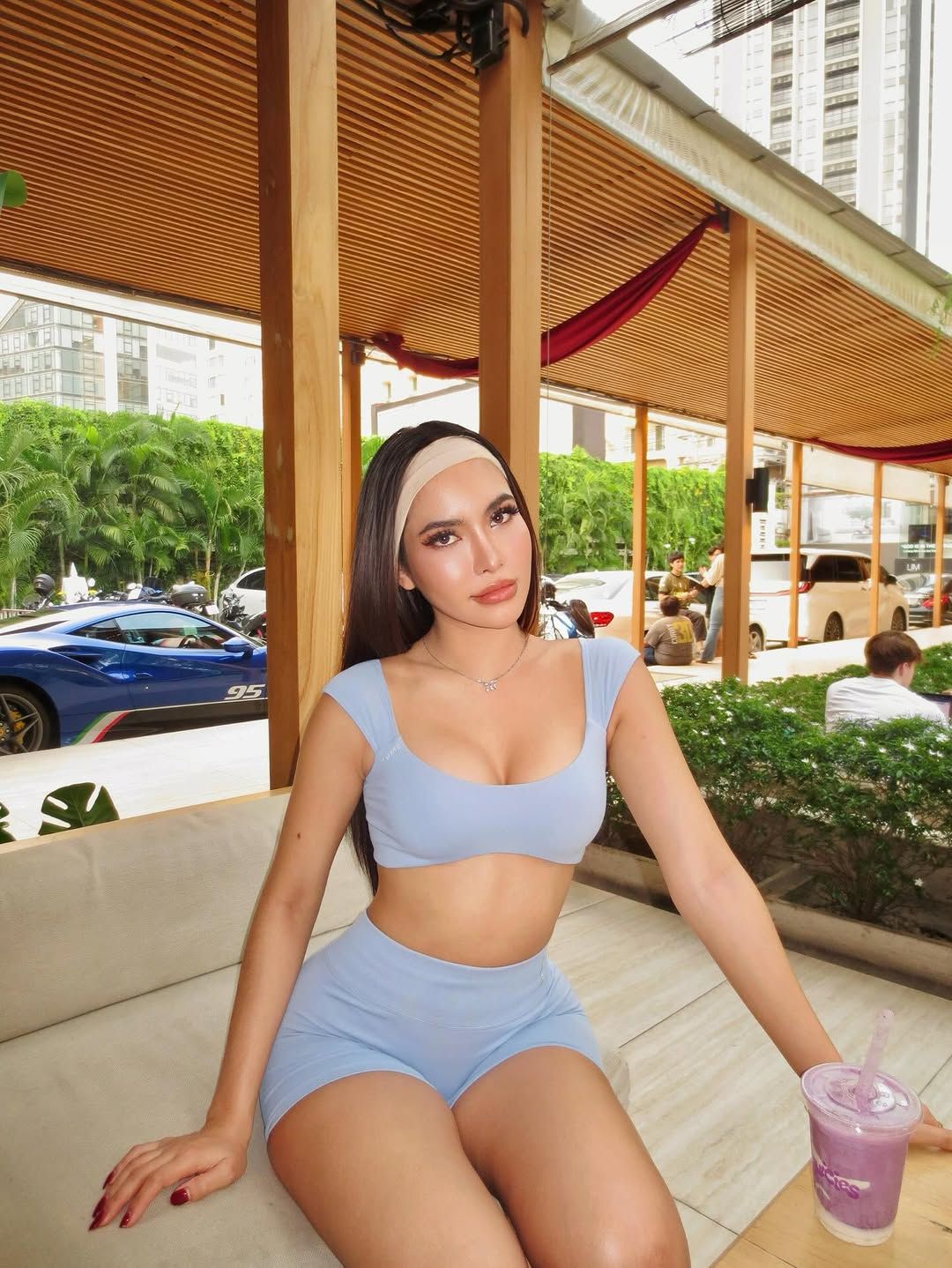 Felt cute in 🩵 @tumeactive