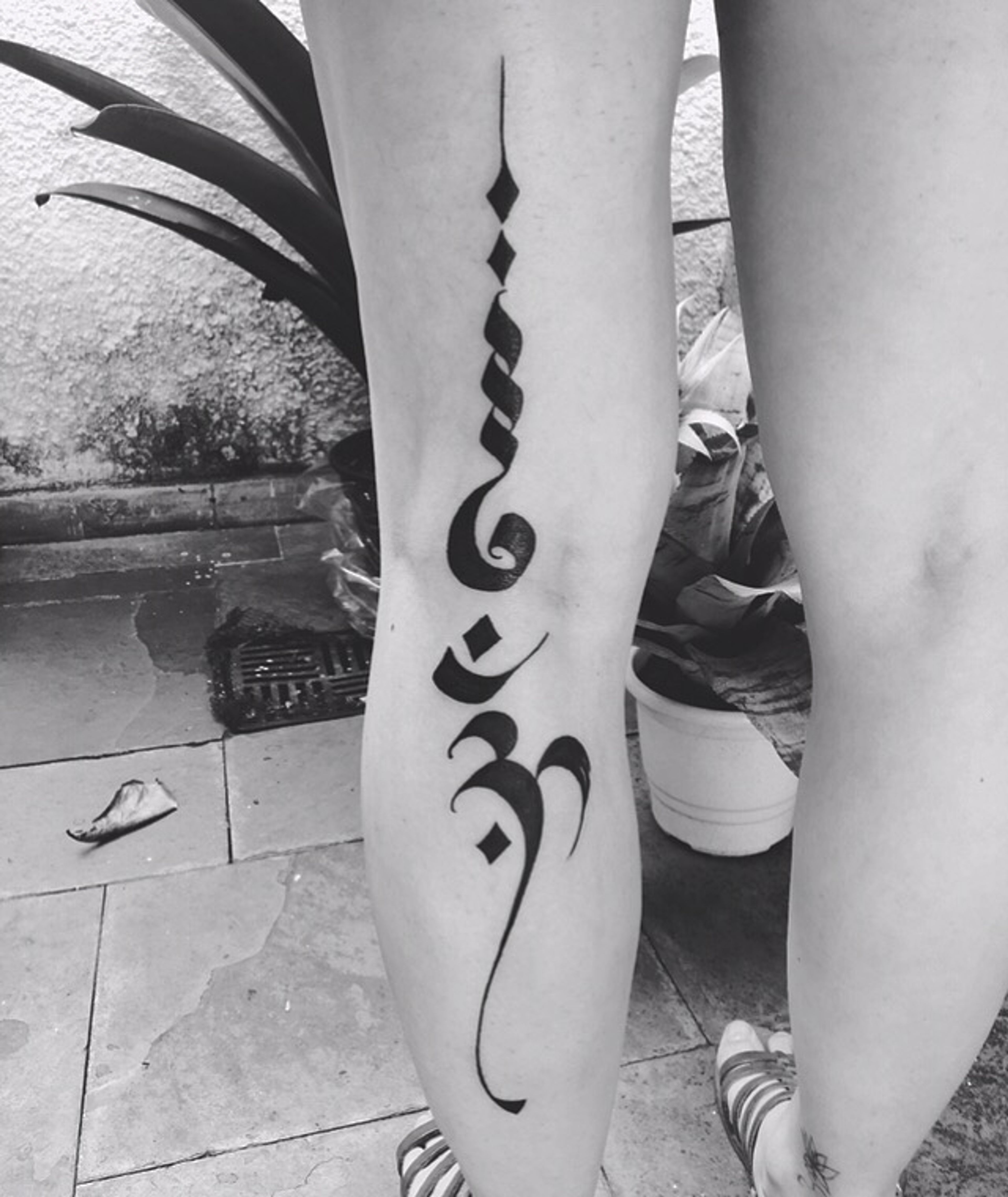 Tatuagem na Perna — tatuagem por Oberdam Eltz
