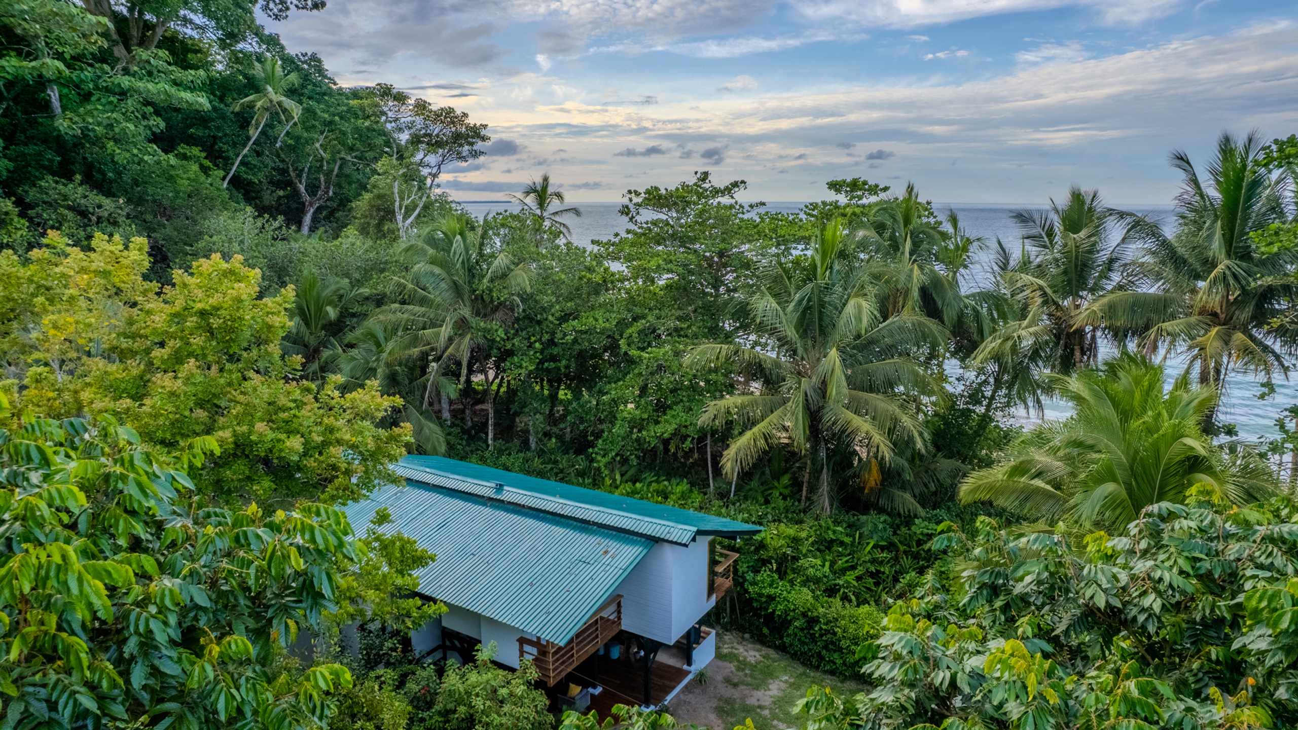 Costa Rica Beachfront Jungle Oasis for 6