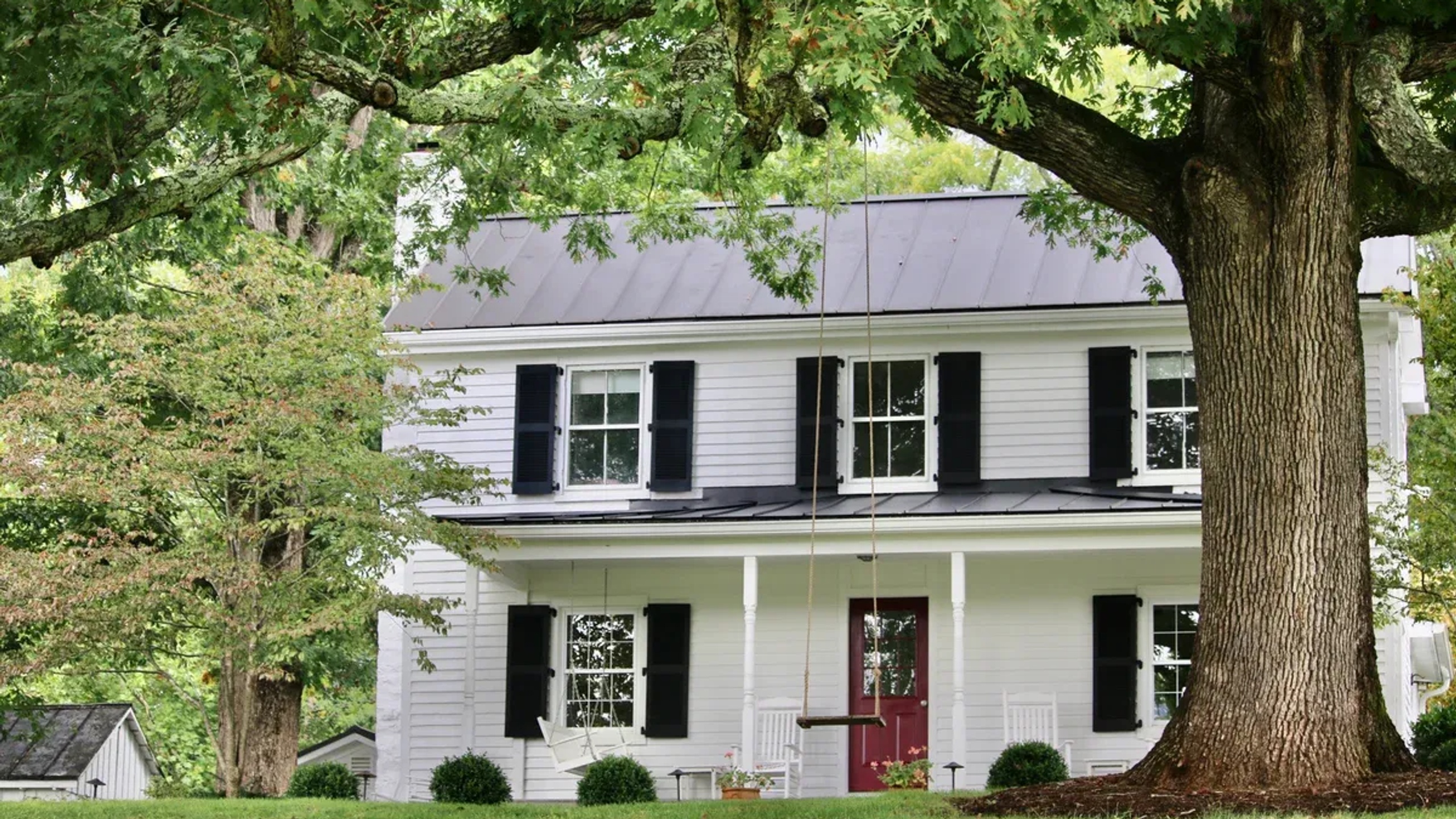 Traditional Virginia Farmhouse 43