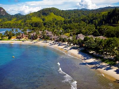 Oceanfront Fiji for 4