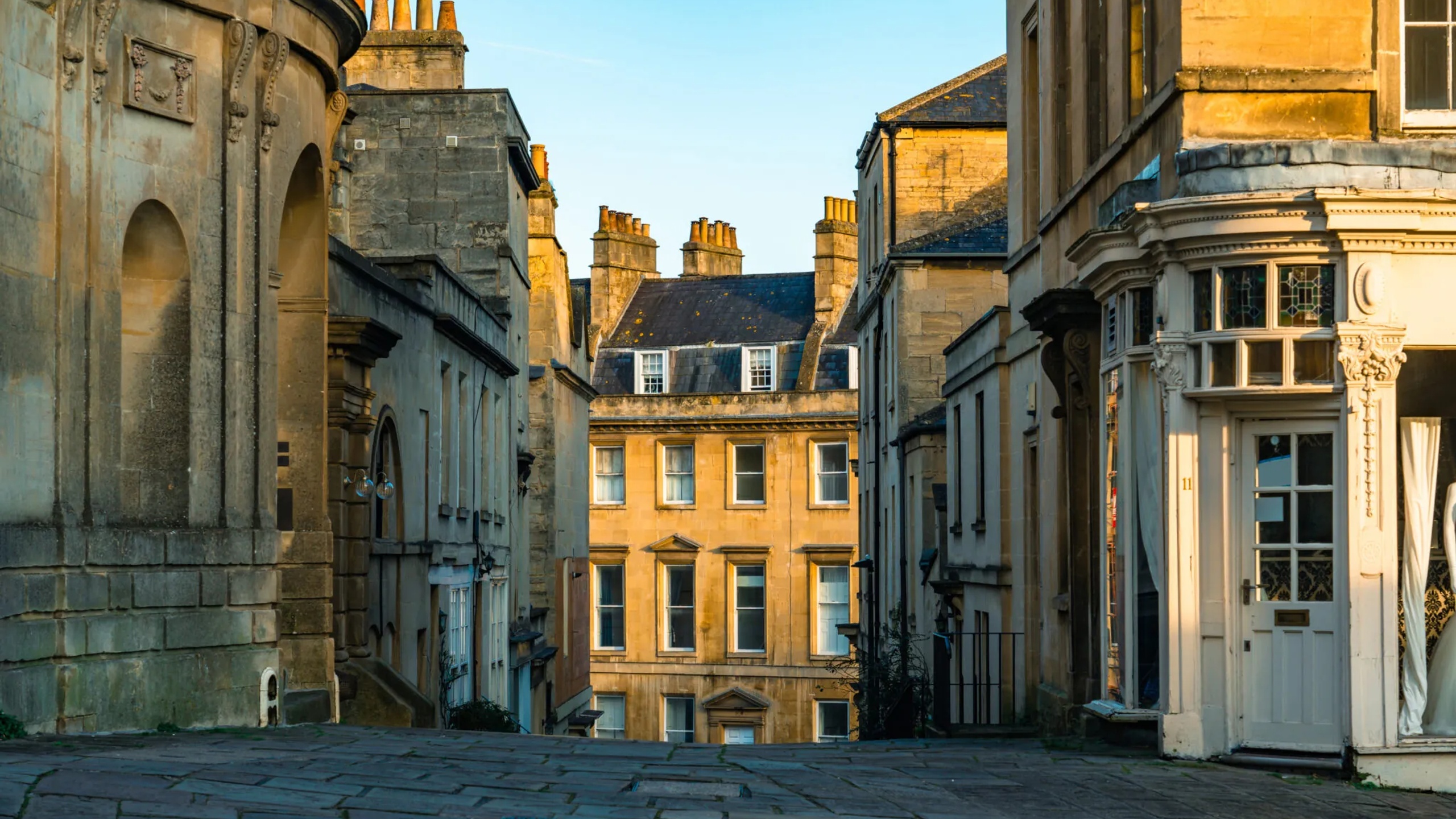Bath IStock 2198923392 2048x1365