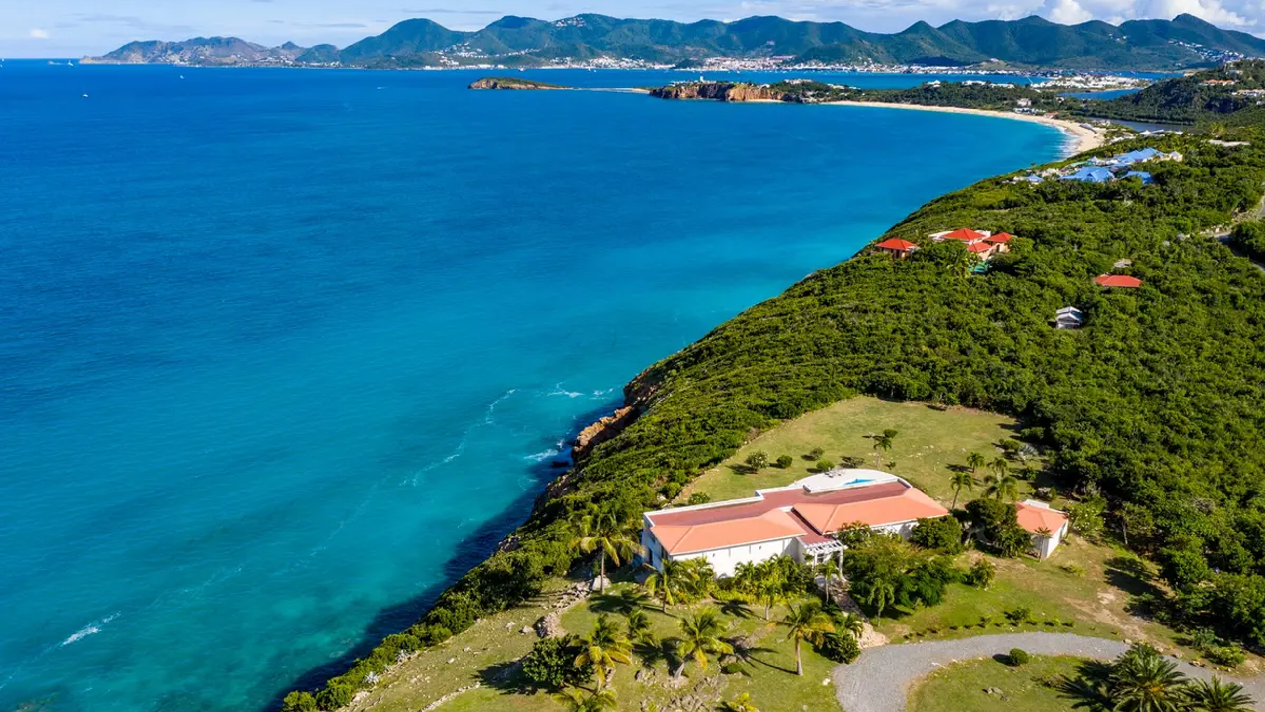 St. Martin Views for 6 (includes chef dinner)