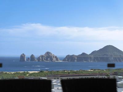 Cabo Vistas Escape 25