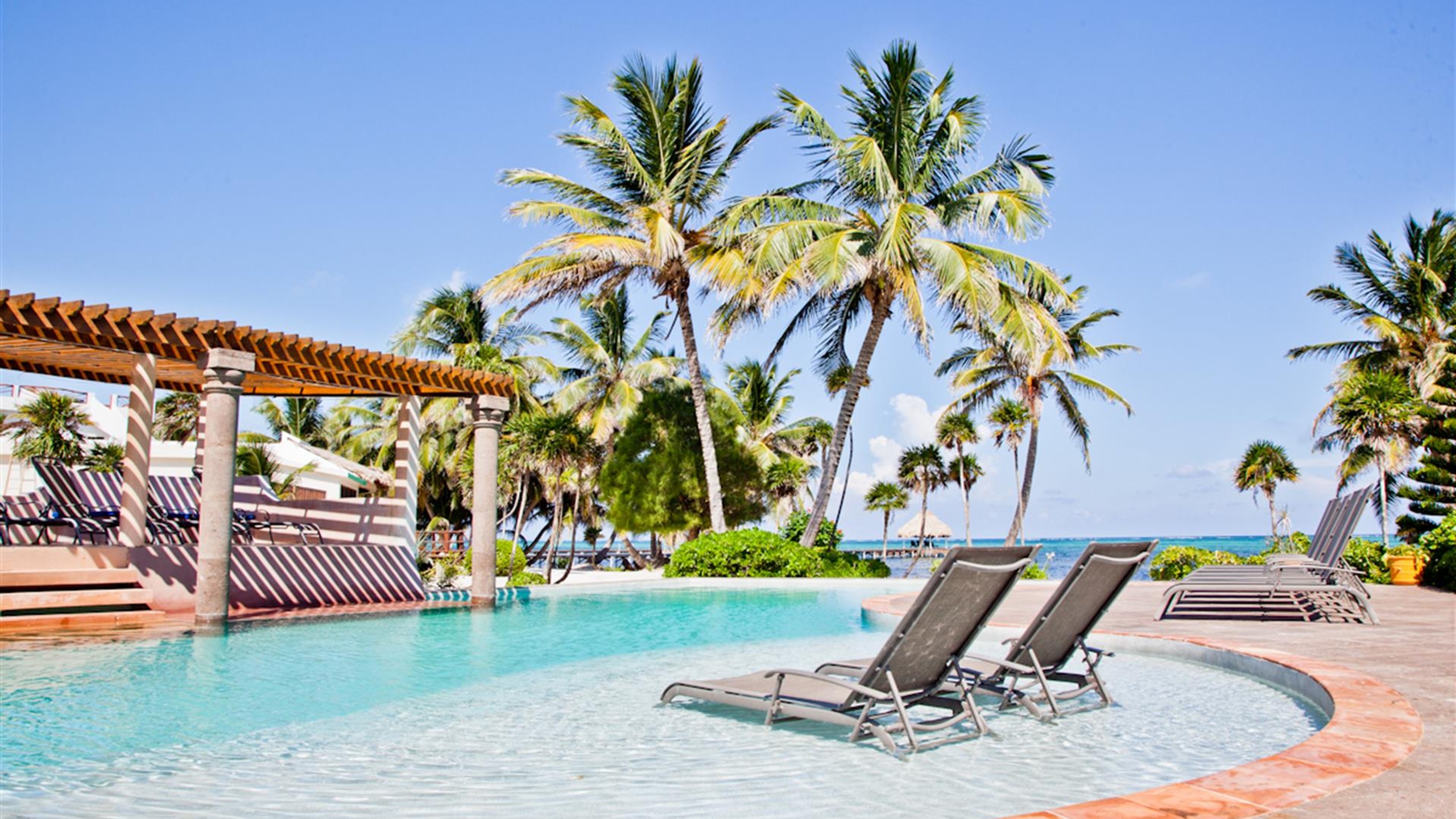 Ambergris Caye East Coast Villa 23