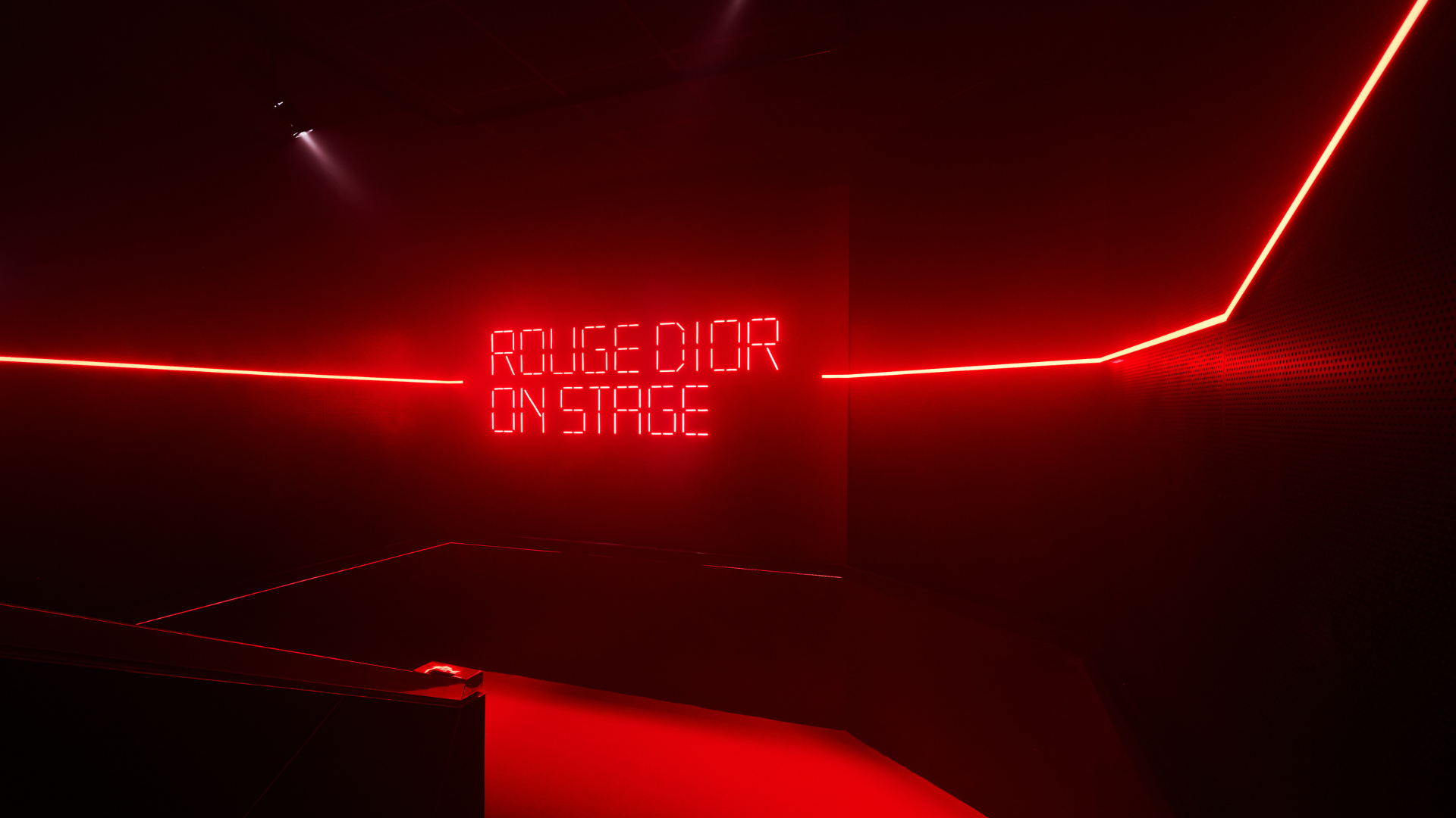 Rouge On Stage