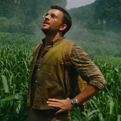 Omega Seamaster Railmaster - Jurassic World Rebirth - Jonathan Bailey