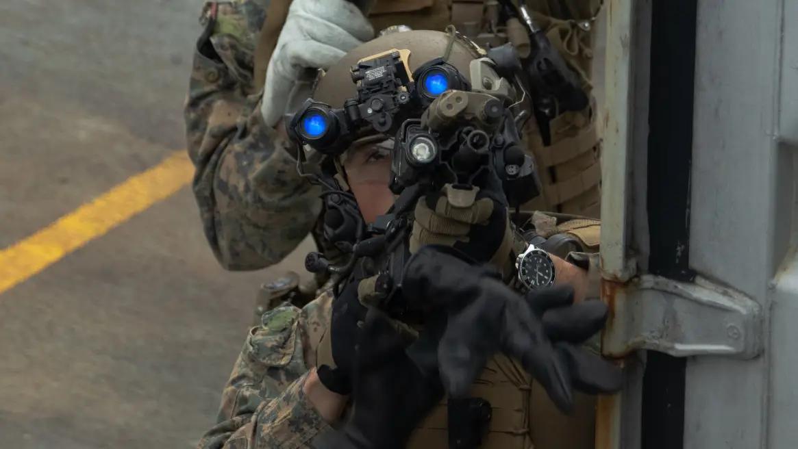 US Force Recon Marine, 31st MEU - Casio Duro MDV-106