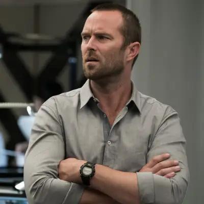 G-Shock DW9052-1CCG - Blindspot - Kurt Weller