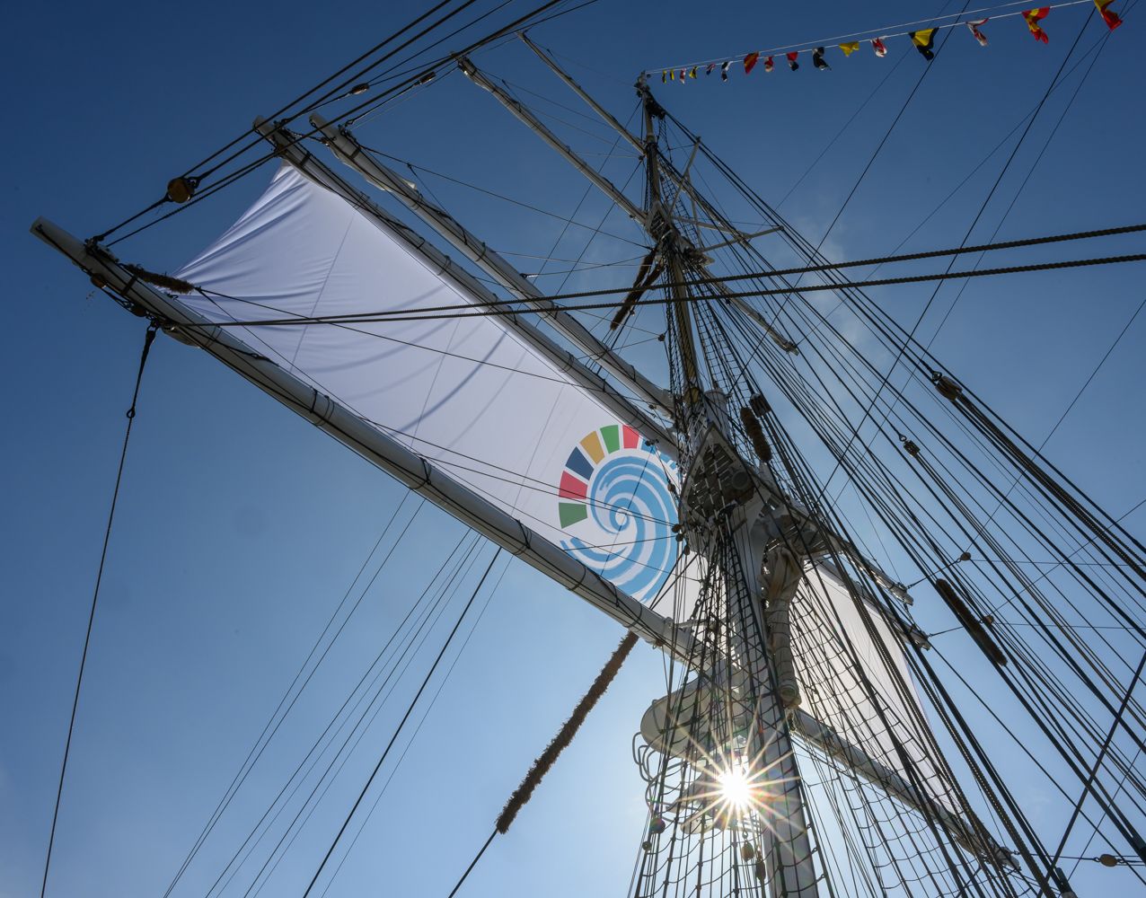 23030e097d8234962a0f8e4d704414