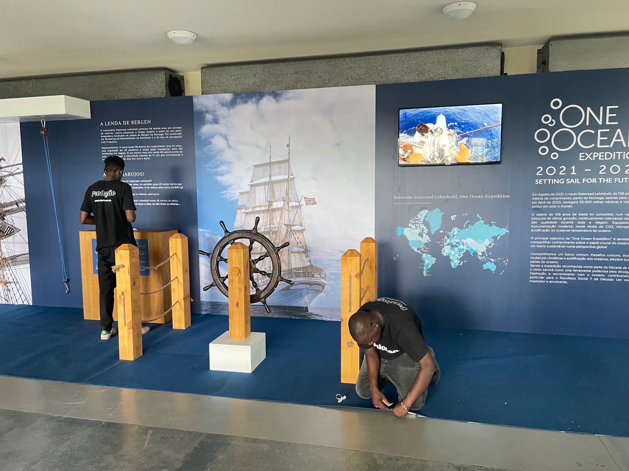 The exhibition in Maputo. Photo: Sabina Malskaer