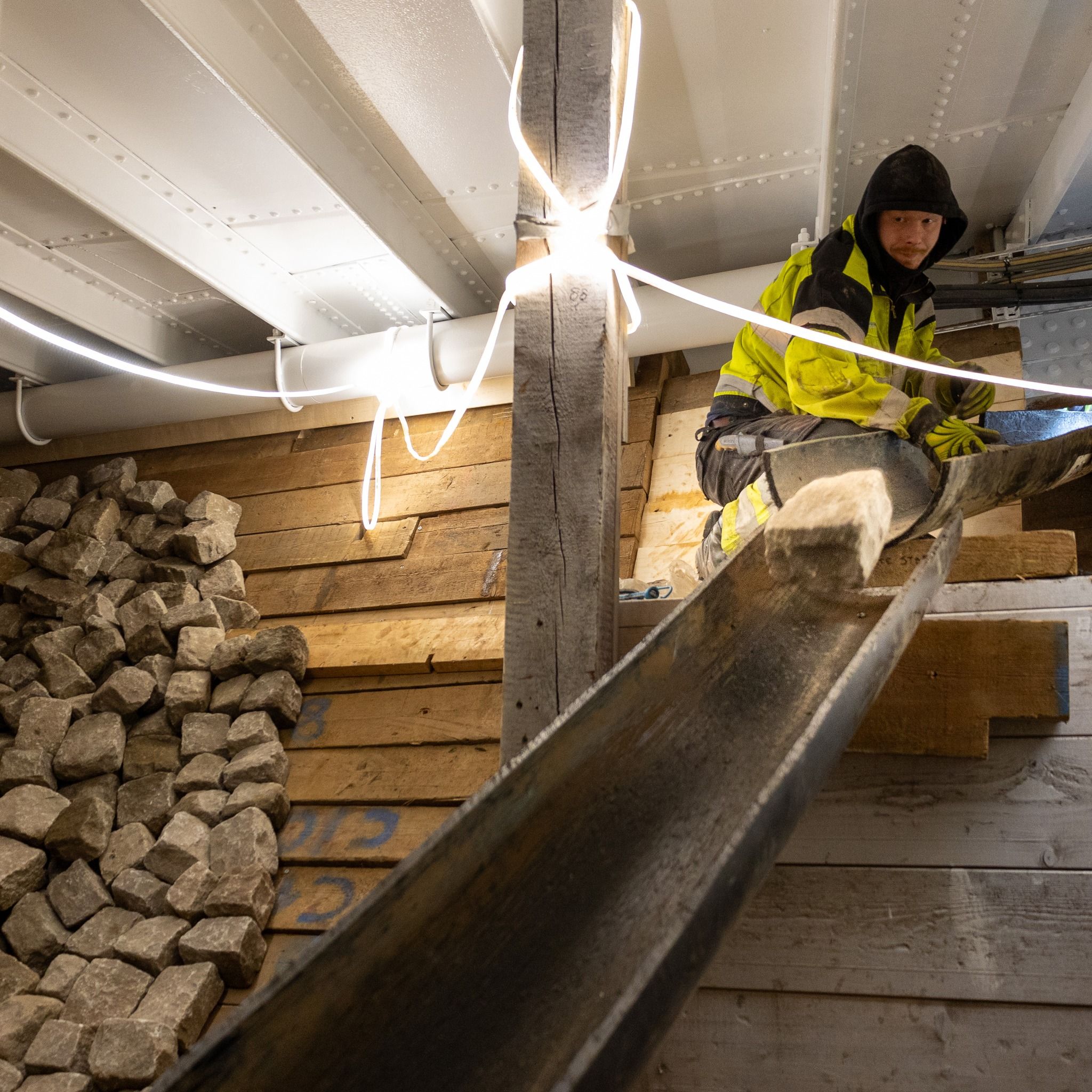 The work is done, and the cobblestones reloaded. Photo: Helene Spurkeland
