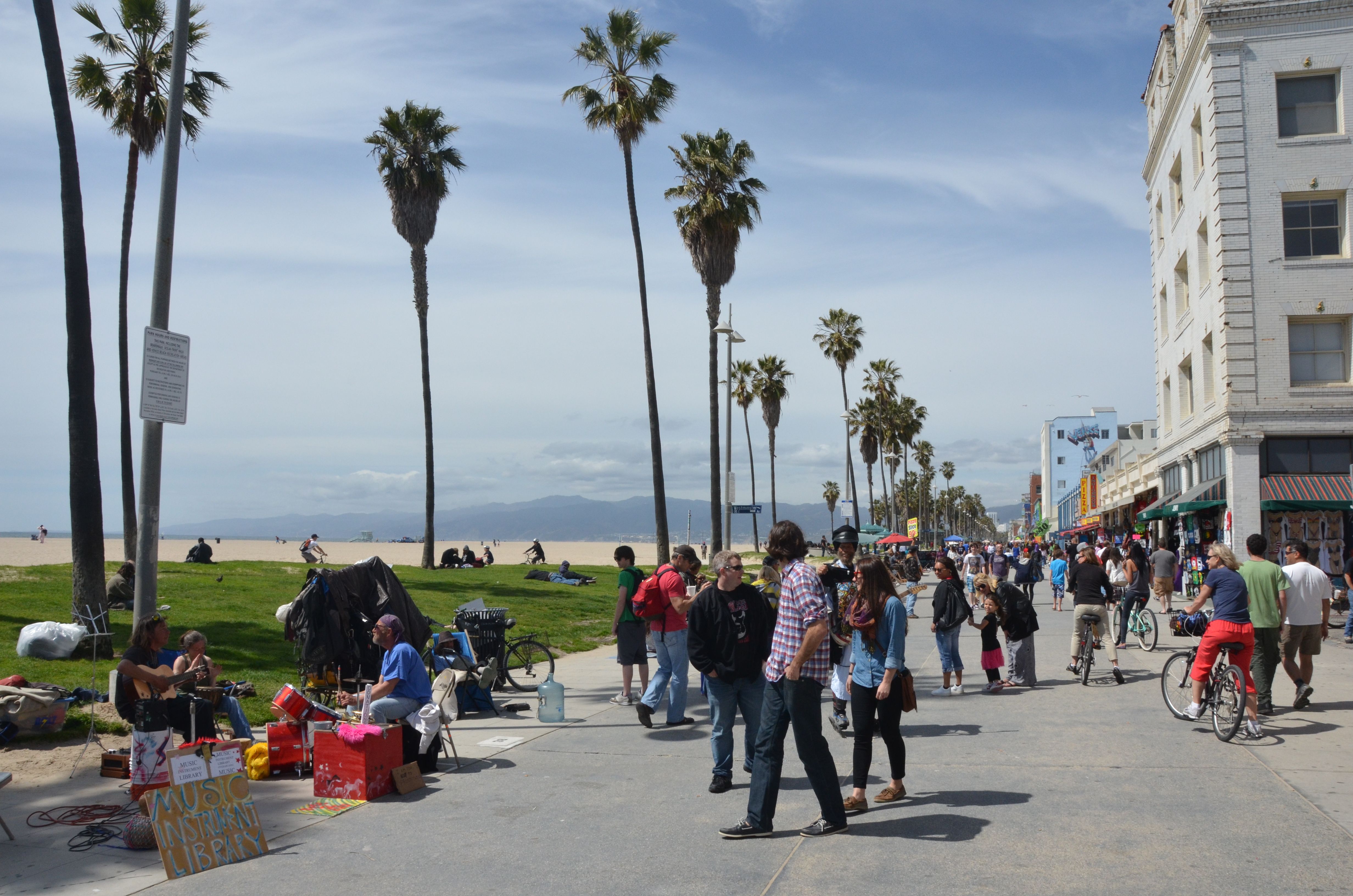 Venice Beach. Once a hippie-heaven, now most of all a tourist destination. Photo: Ronald Toppe