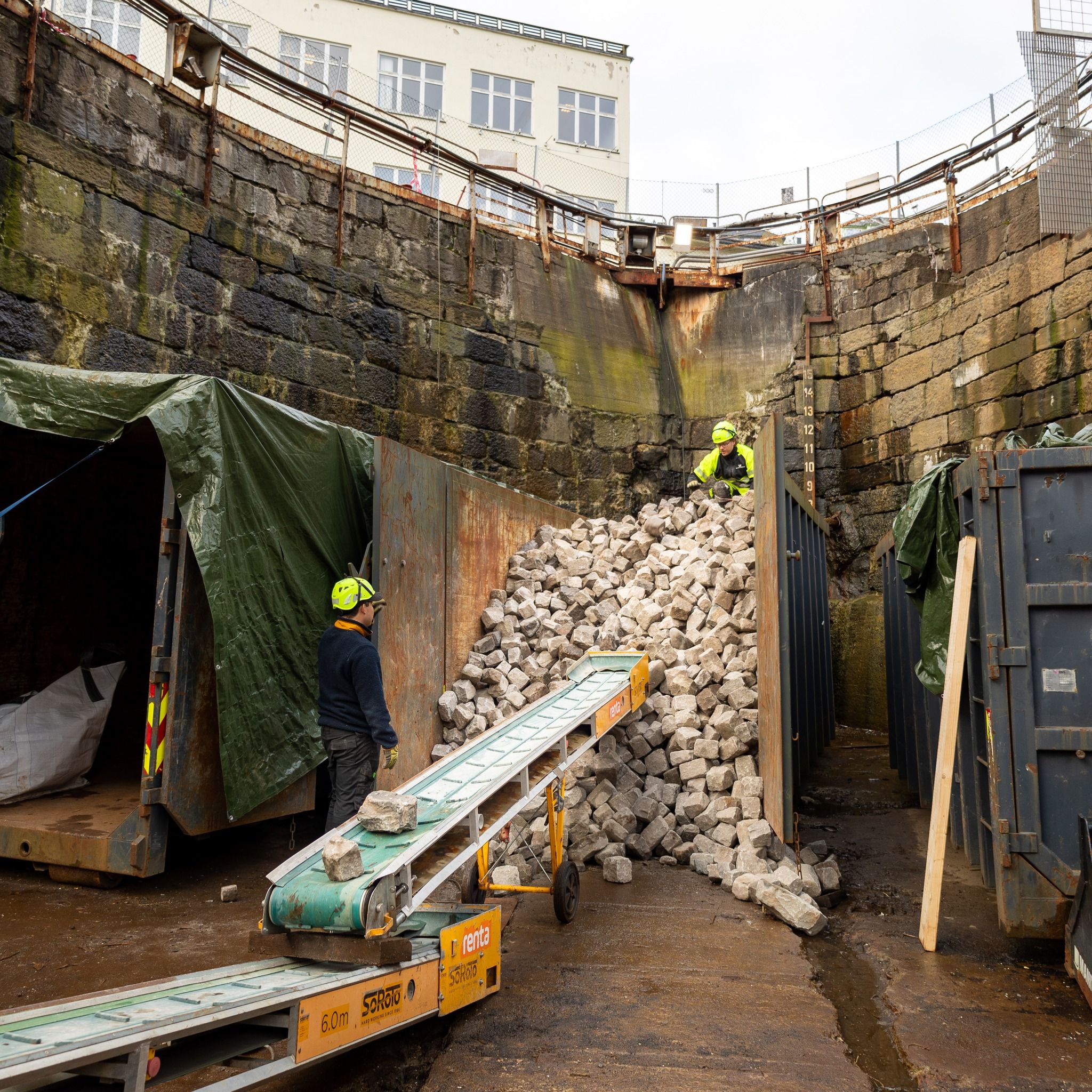 The work is done, and the cobblestones reloaded. Photo: Helene Spurkeland