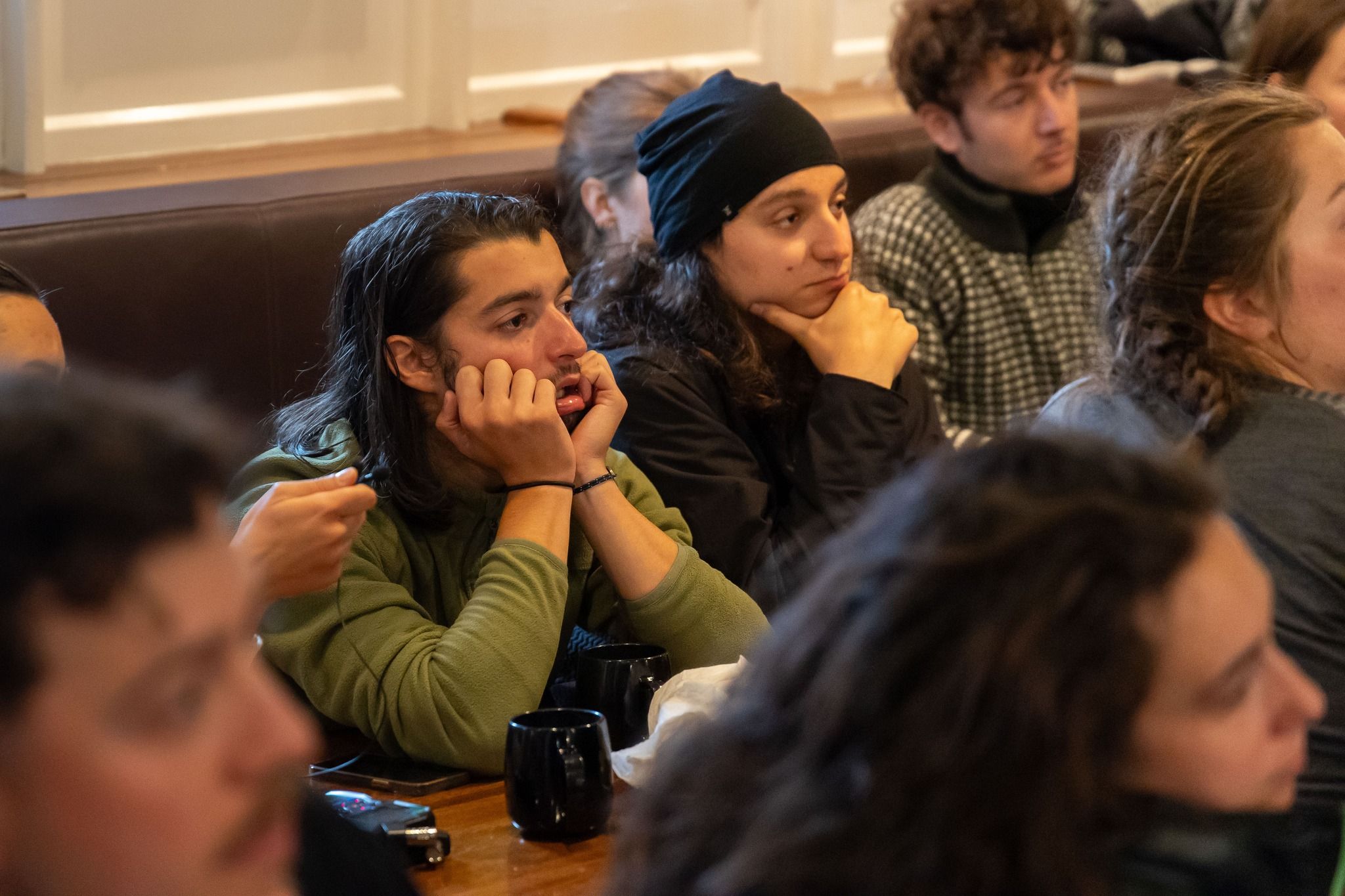 Haakon Vatle breaks the bad news to the students from the Arctic University of Tromsø. Photo: André Marton Pedersen