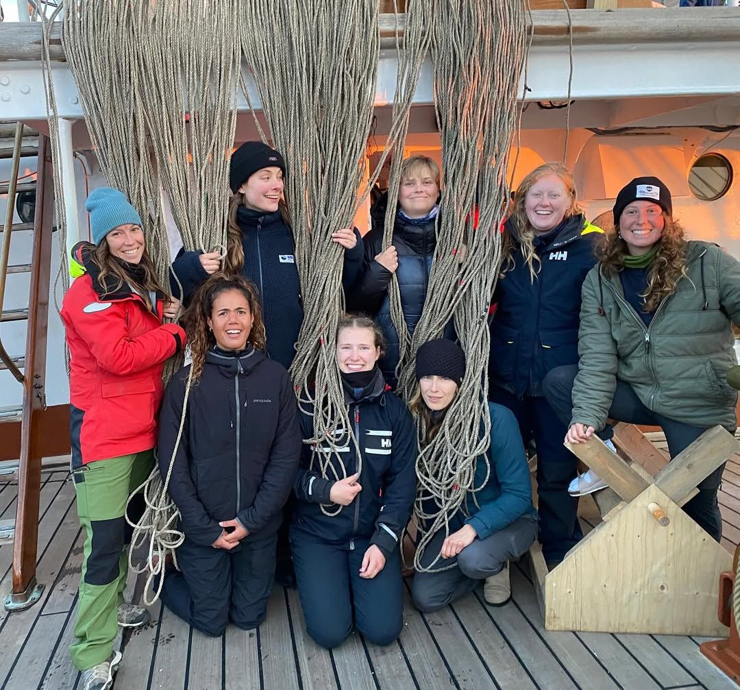 The thermometer is back on deck, and the rope ready for the next measurement. Photo: Malin Kvamme