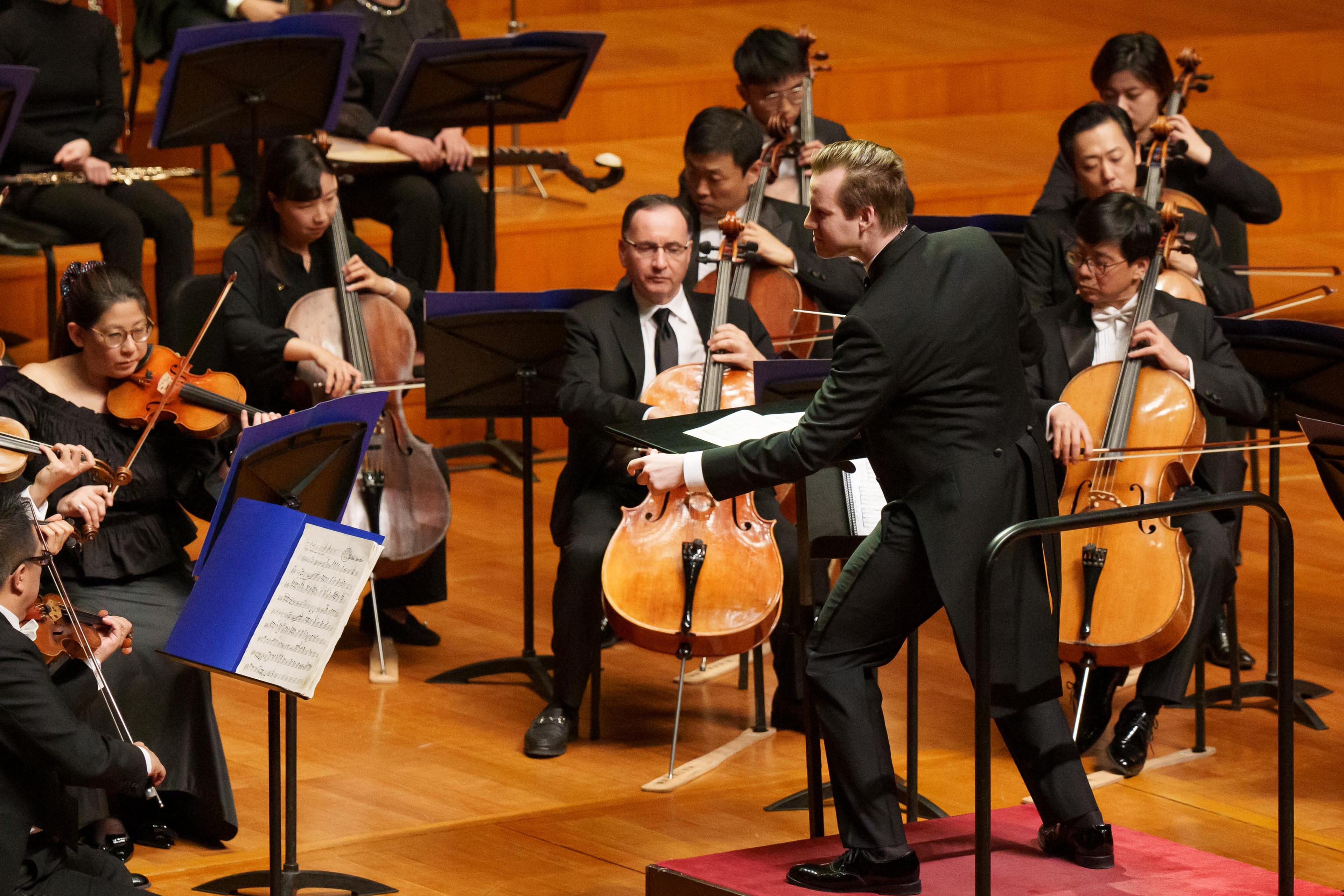 Tristan Rais-Sherman Making his debut at the NCPA in Beijing with the China National Symphony Orchestra and Philadelphia Orchestra