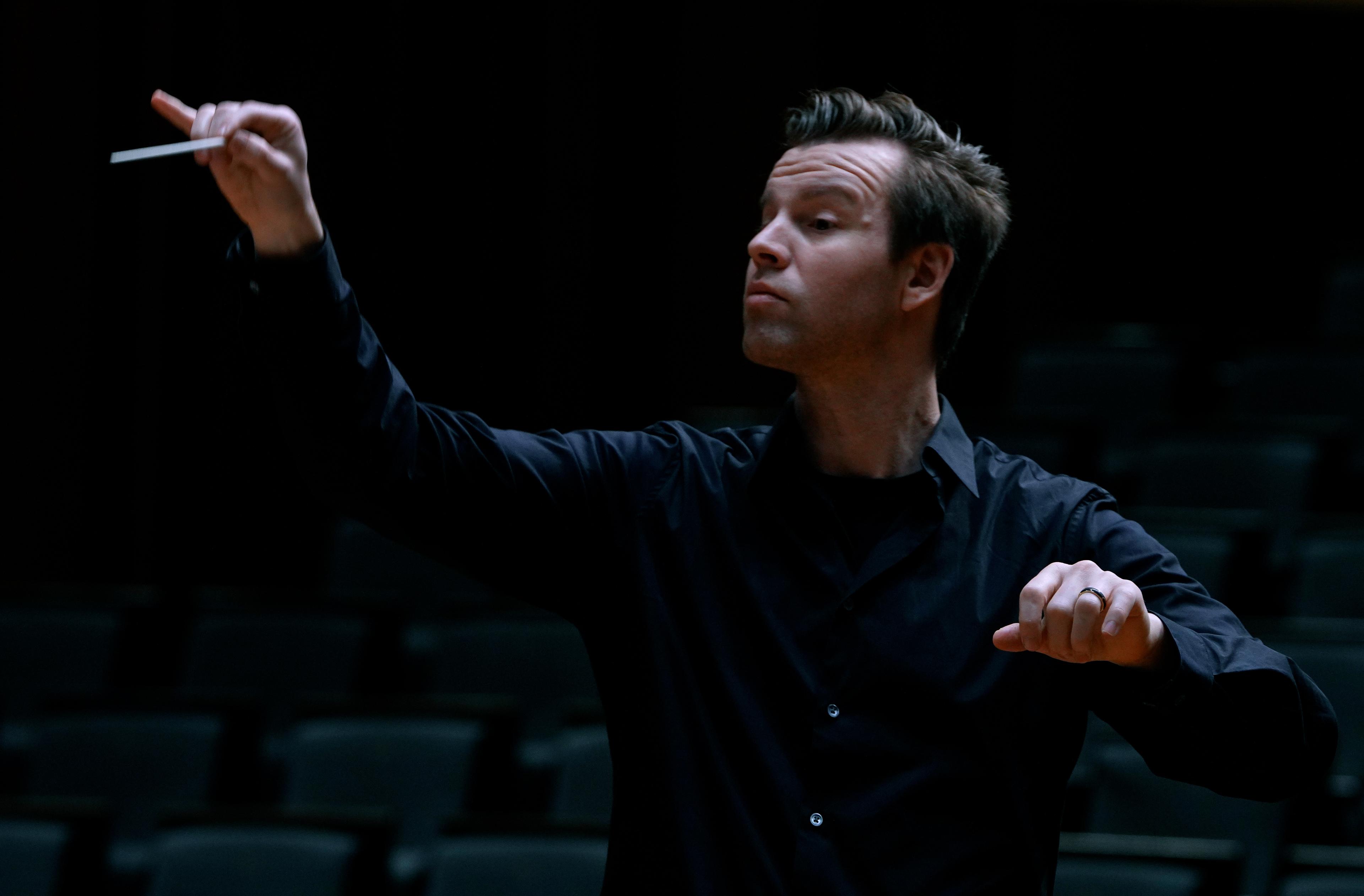 Tristan Conducting in Beijing Rehearsal