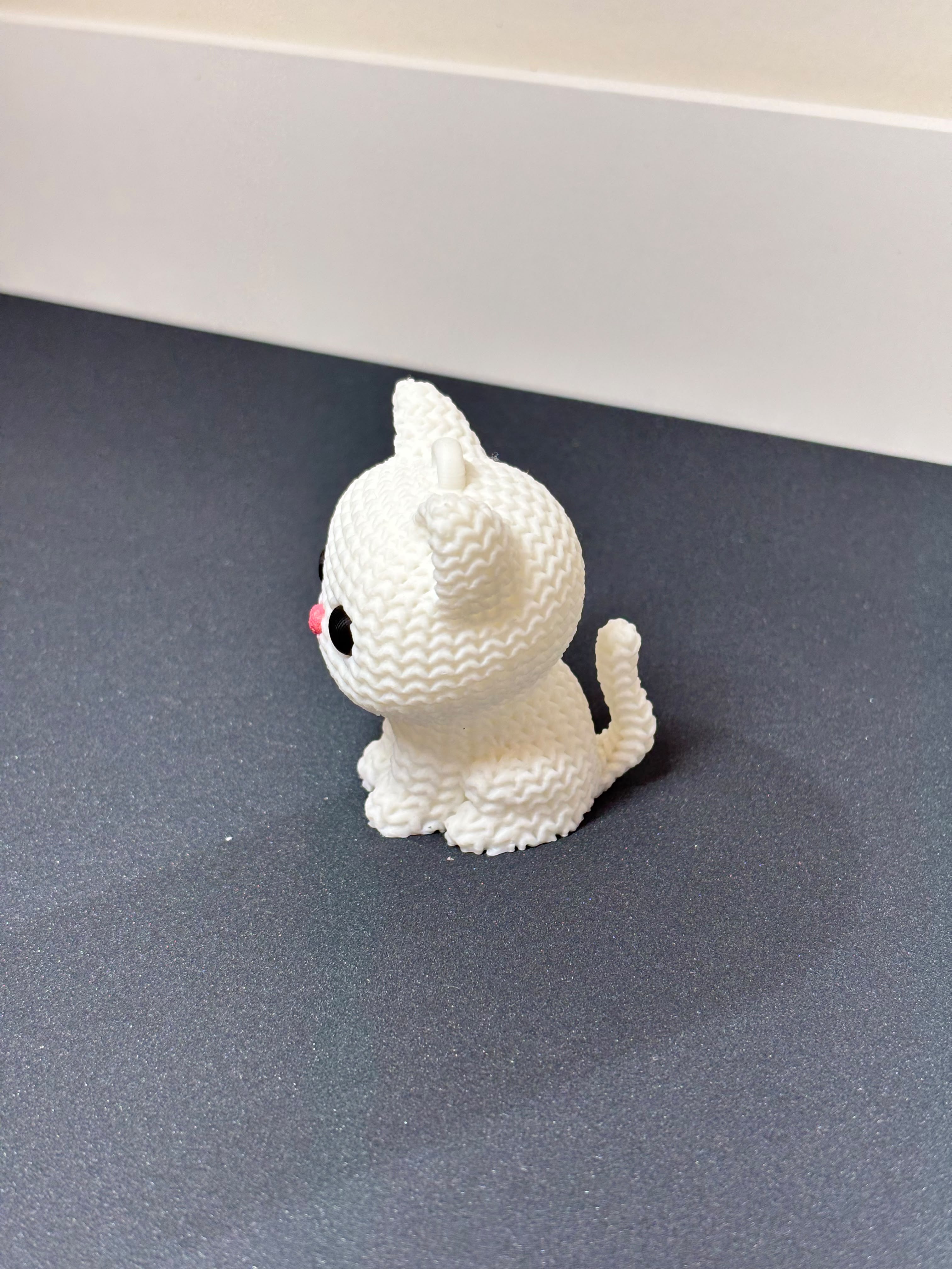 Cute Minimalist Cat Desk Figurine view 5