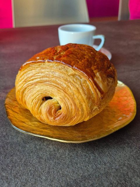 GROLET È il nome del nostro nuovo Pain au chocolat Special, frutto degli studi svolti durante il nostro…