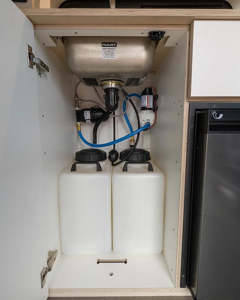 LV3 Under-Sink Storage