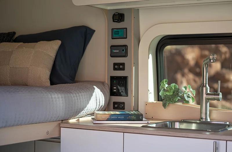 LV3 Kitchen and Bedside