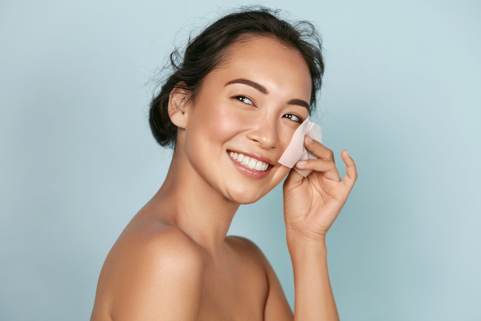 Image of How to Stop Oily Face During the Day