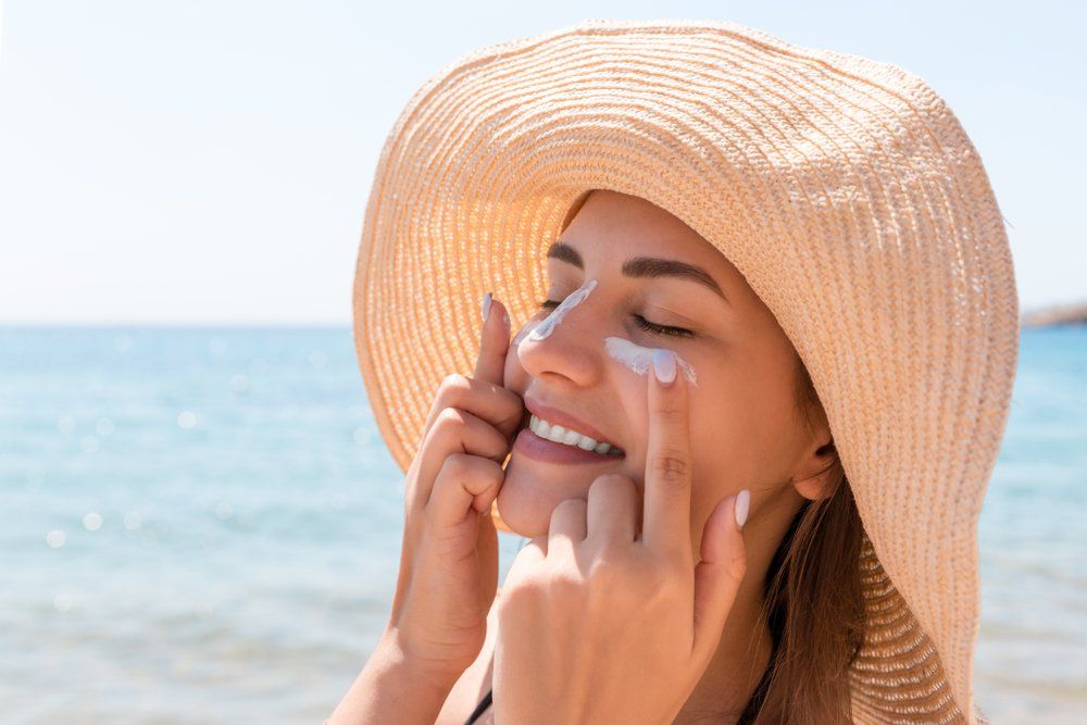 Image of Sunscreen Spray vs. Lotion vs. Stick: Which is Best?
