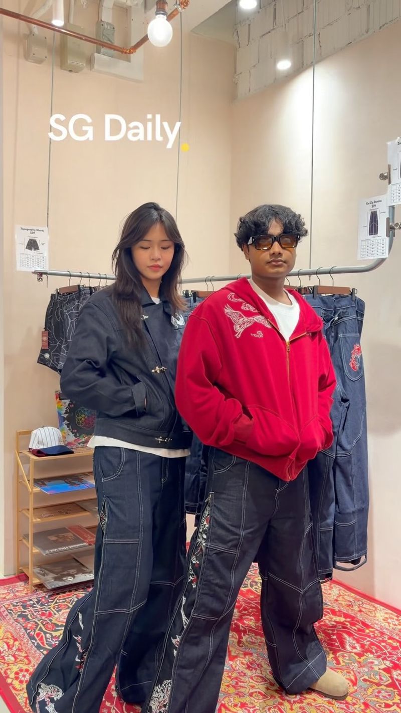 Maroon Clothing Takes Over Mandarin Gallery