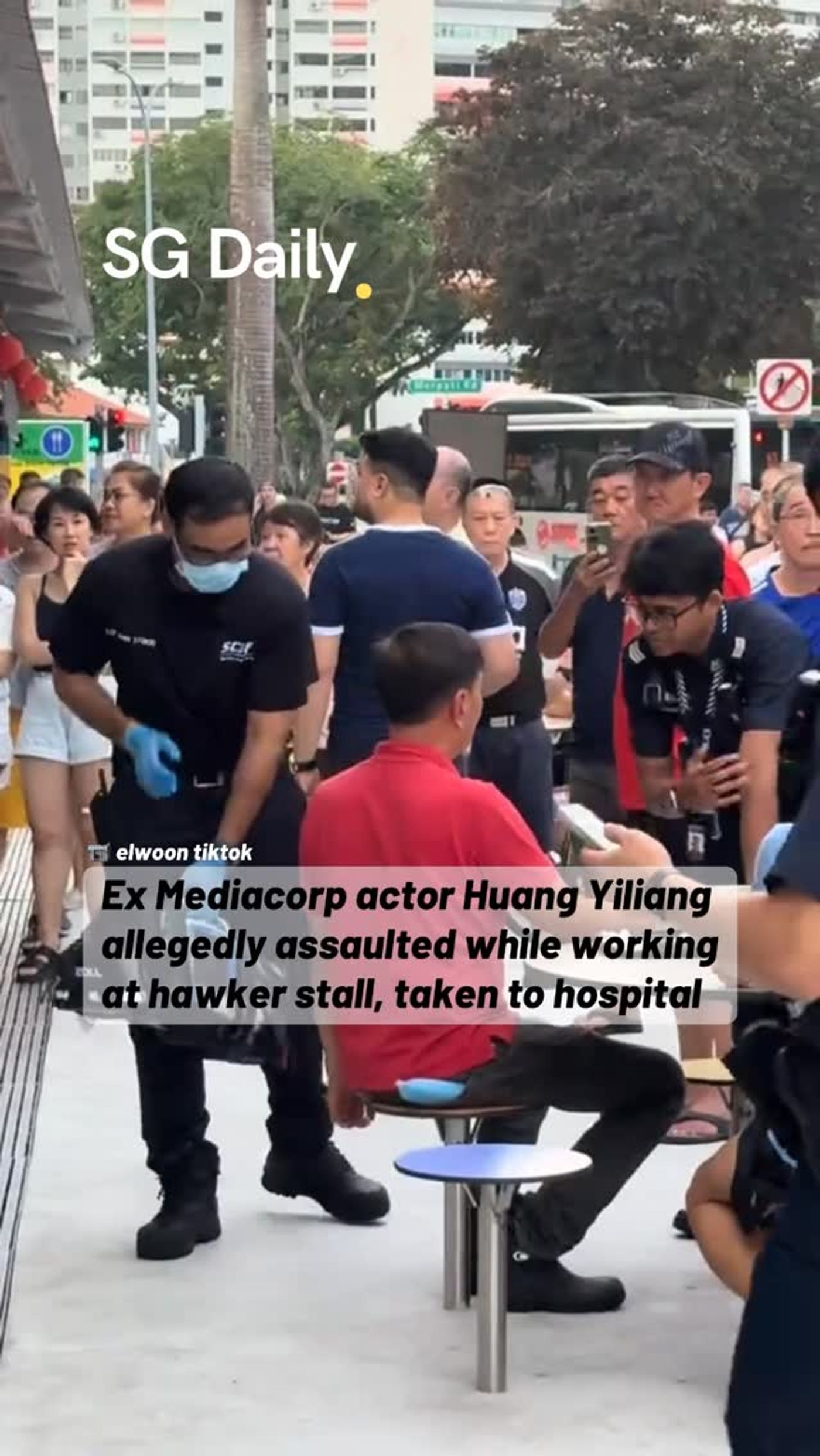 Former actor Huang Yiliang taken to hospital after alleged assault at hawker stall