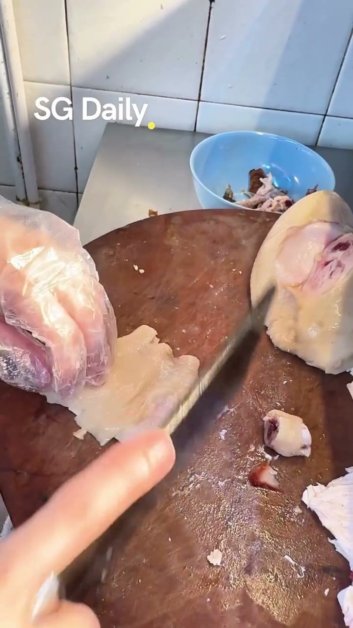 Boneless Hainanese chicken rice shown in the January 2026 SG Daily Reel.