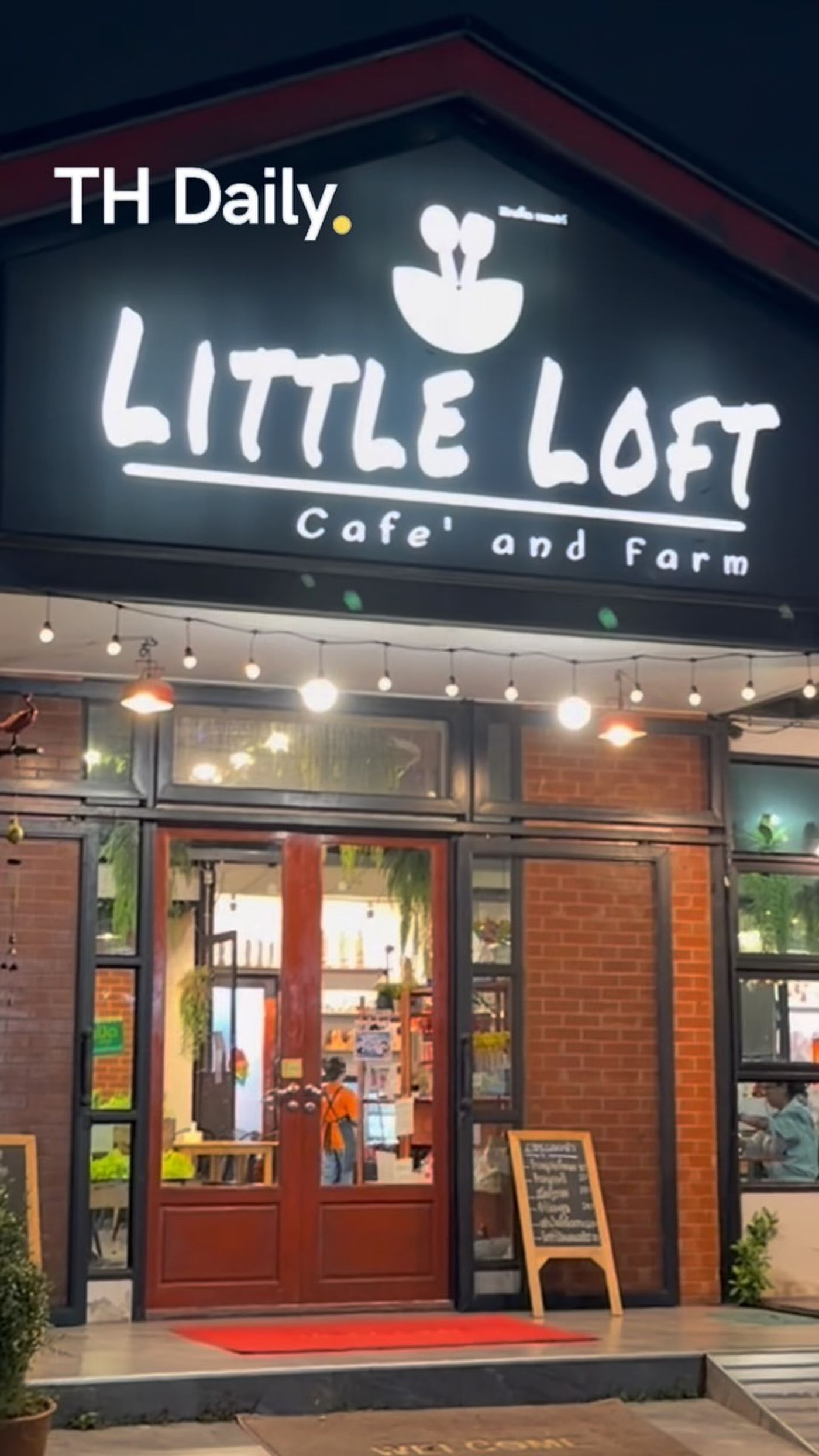 Little Loft Café & Farm: pizza and an evening garden