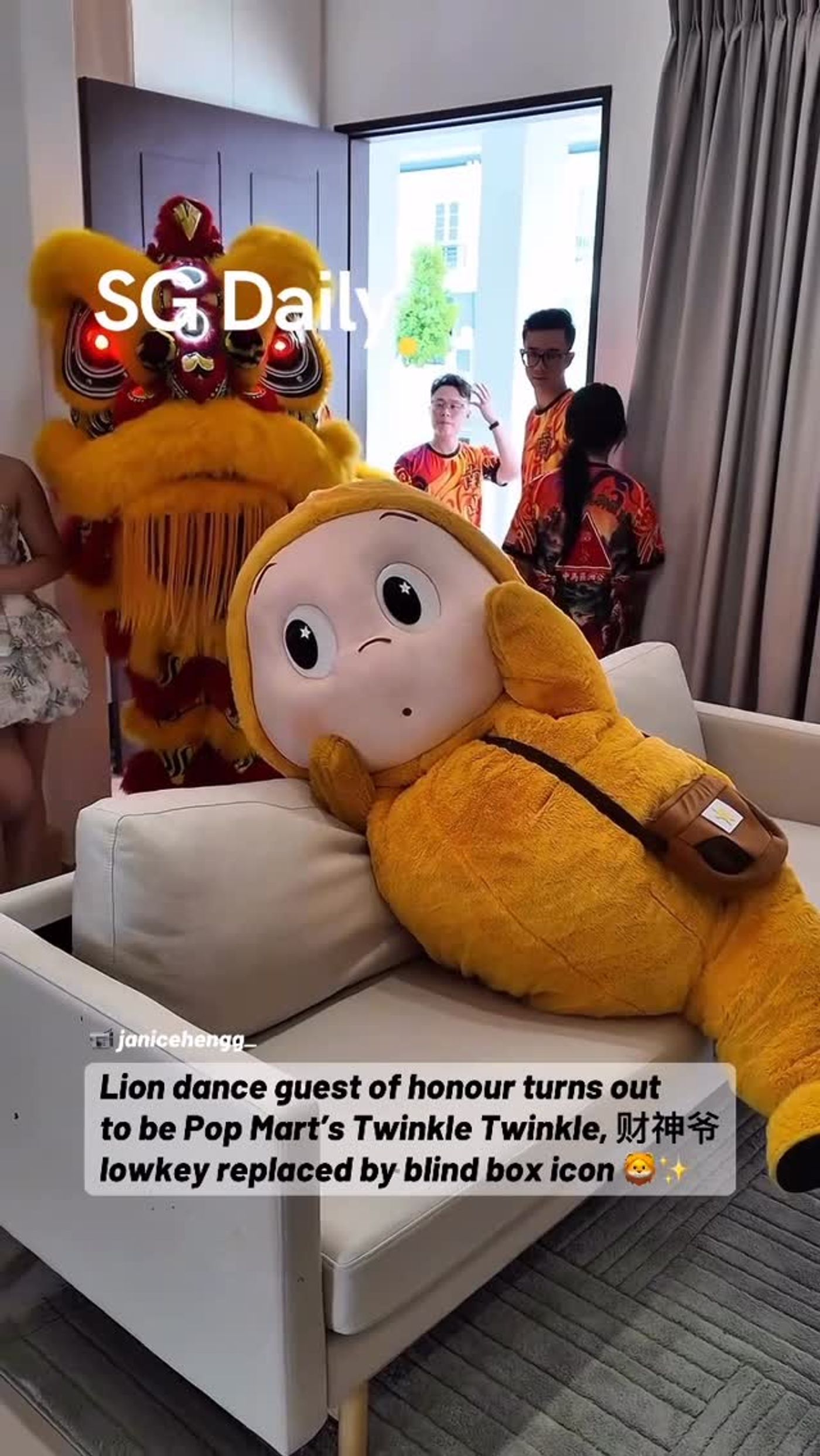 Lion dance guest of honour turns out to be Pop Mart's Twinkle Twinkle