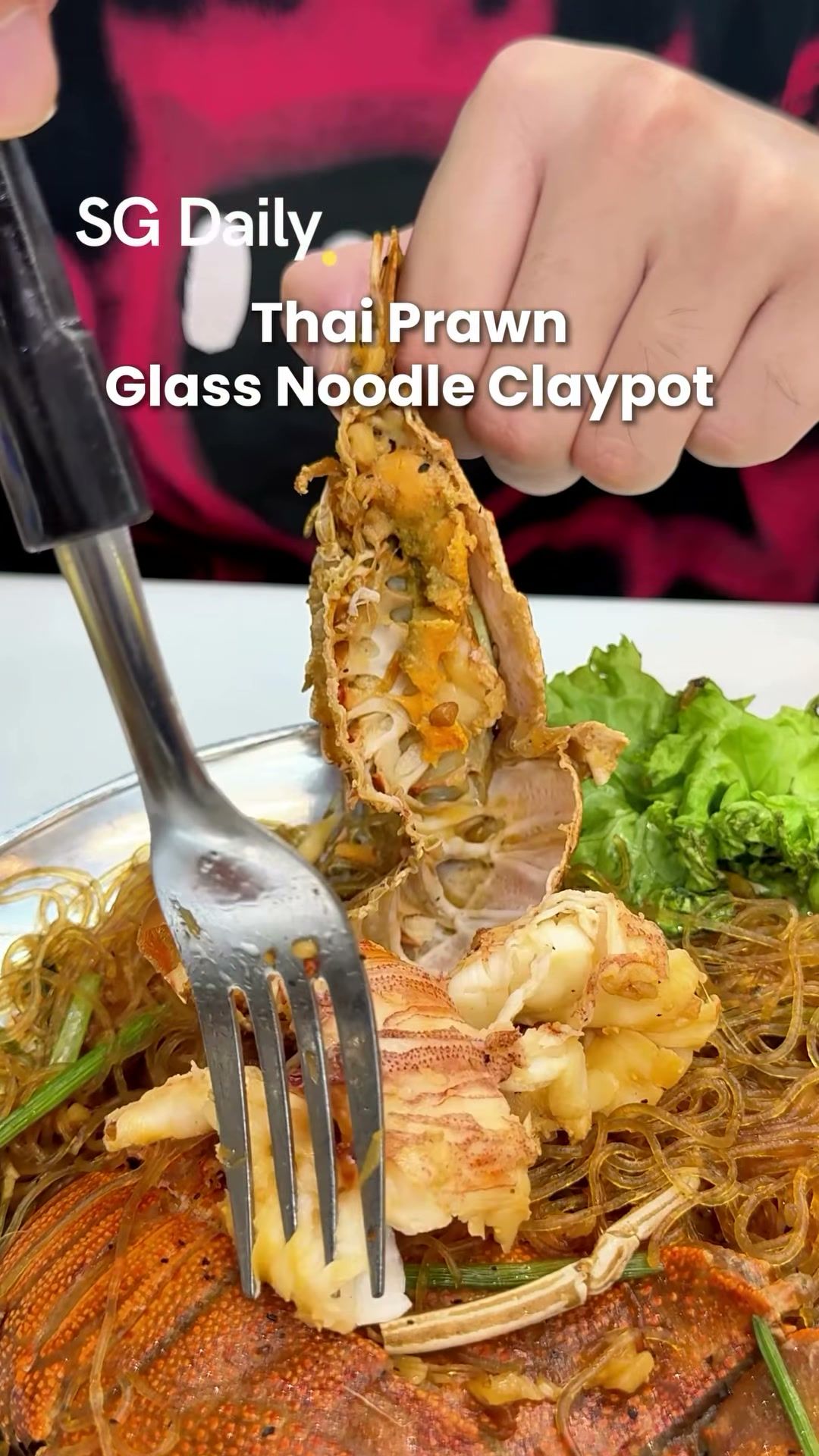 Thai prawn glass noodle claypot at Kin Hoi
