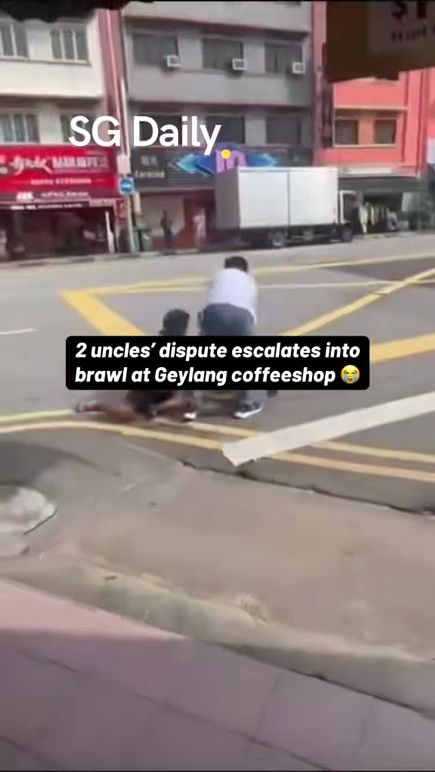 Two uncles' dispute escalates into brawl at Geylang coffeeshop