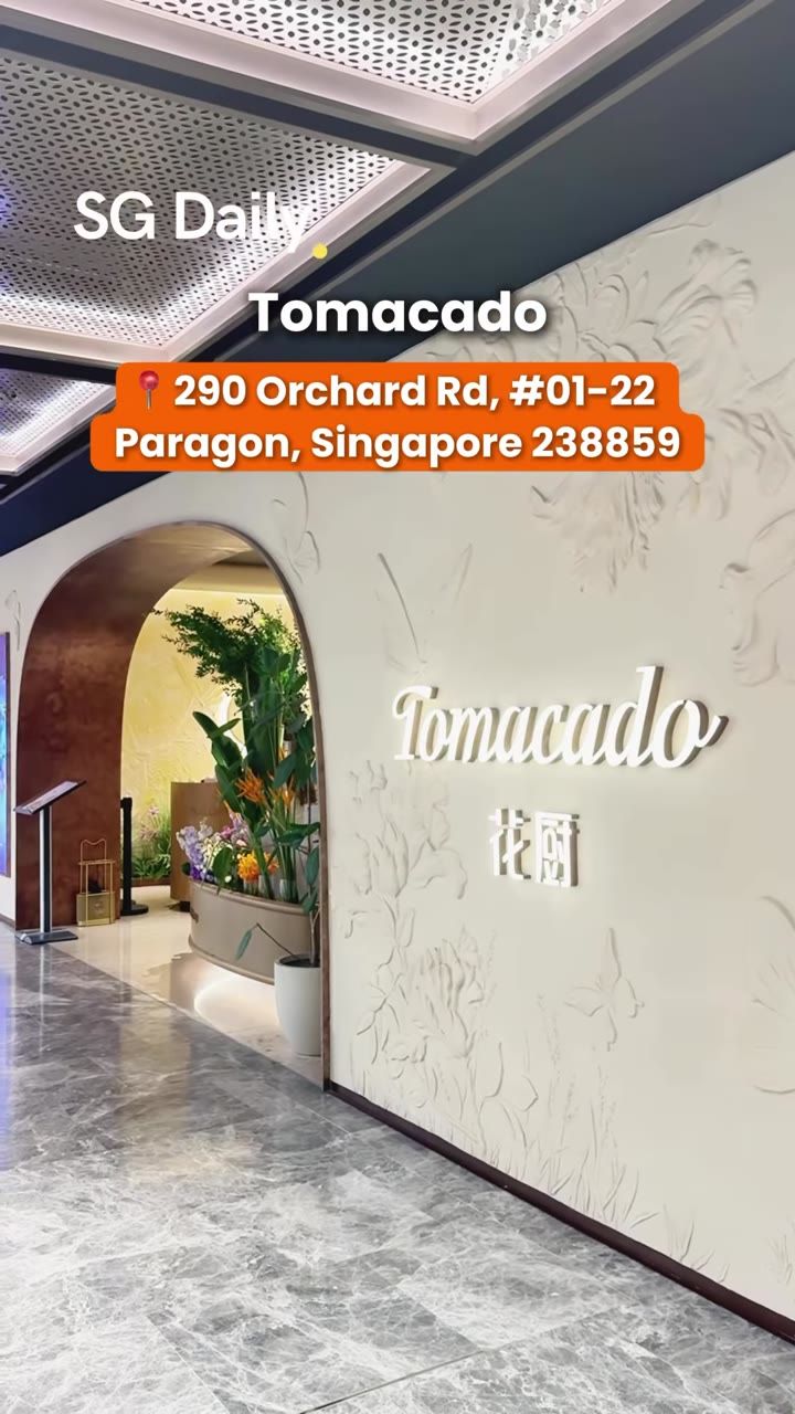 Tomacado at Paragon, 290 Orchard Road