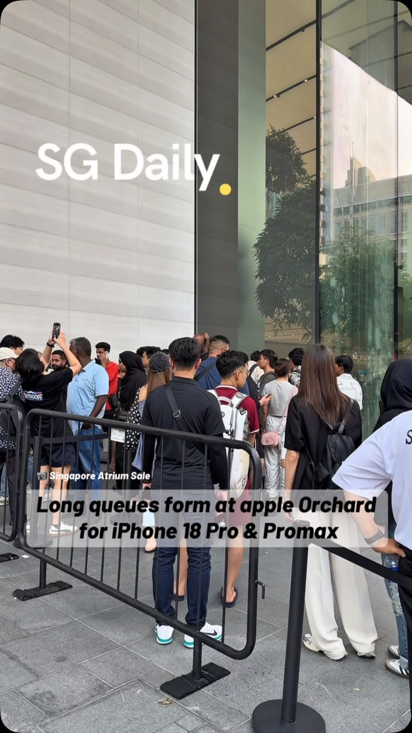 Queues form at Apple Orchard for iPhone 18 Pro launch