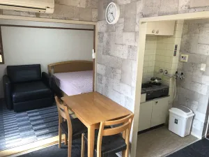 Foreigner friendly accommodation near Namba and Daikokucho station in Osaka Japan/overview photo of apartment in Osaka