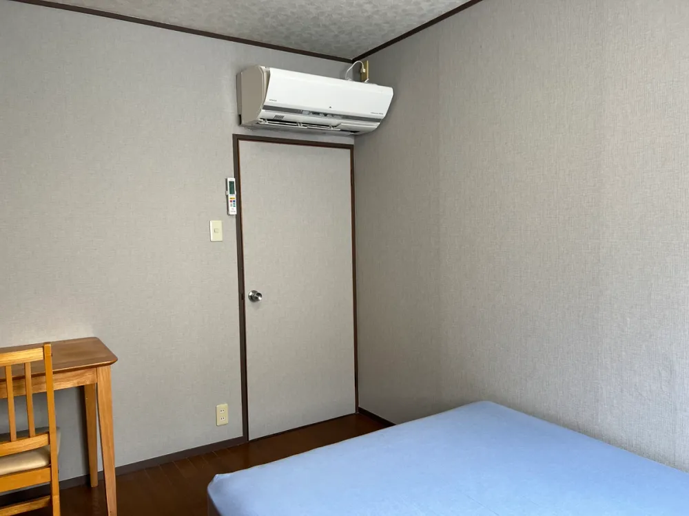 FULLY FURNISHED SHARE HOUSE NEAR DAIKOKUCHO STATION AND SHIN IMAMIYA STATION IN DOWNTOWN OSAKA FOR FOREIGNERS AND EXPATS