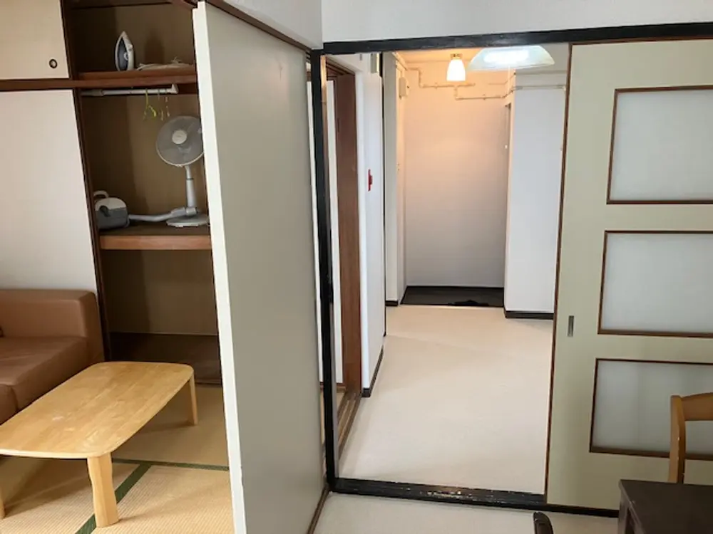 Foreigners Renting in Osaka: expat housing solutions, rental property for foreigners, long-term rentals for expats.