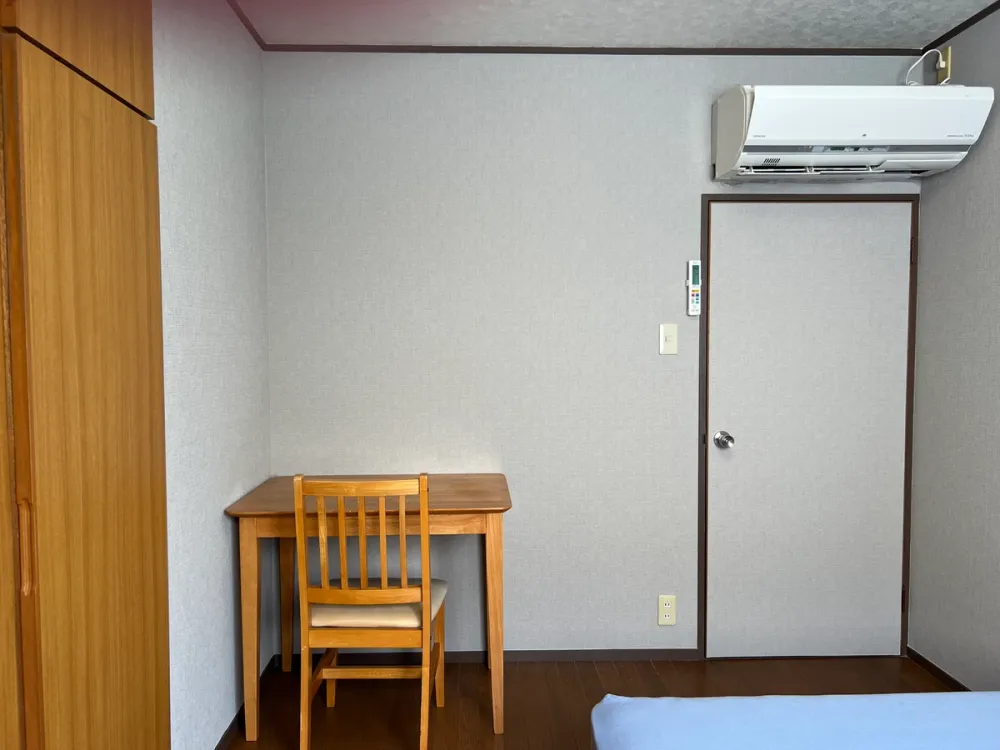 FULLY FURNISHED SHARE HOUSE NEAR DAIKOKUCHO STATION AND SHIN IMAMIYA STATION IN DOWNTOWN OSAKA FOR FOREIGNERS AND EXPATS