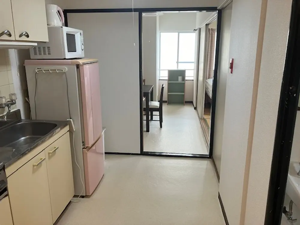 Furnished Apartments in Osaka: modern apartment, furnished living space, rental apartment for expats, ready-to-move-in apartment.