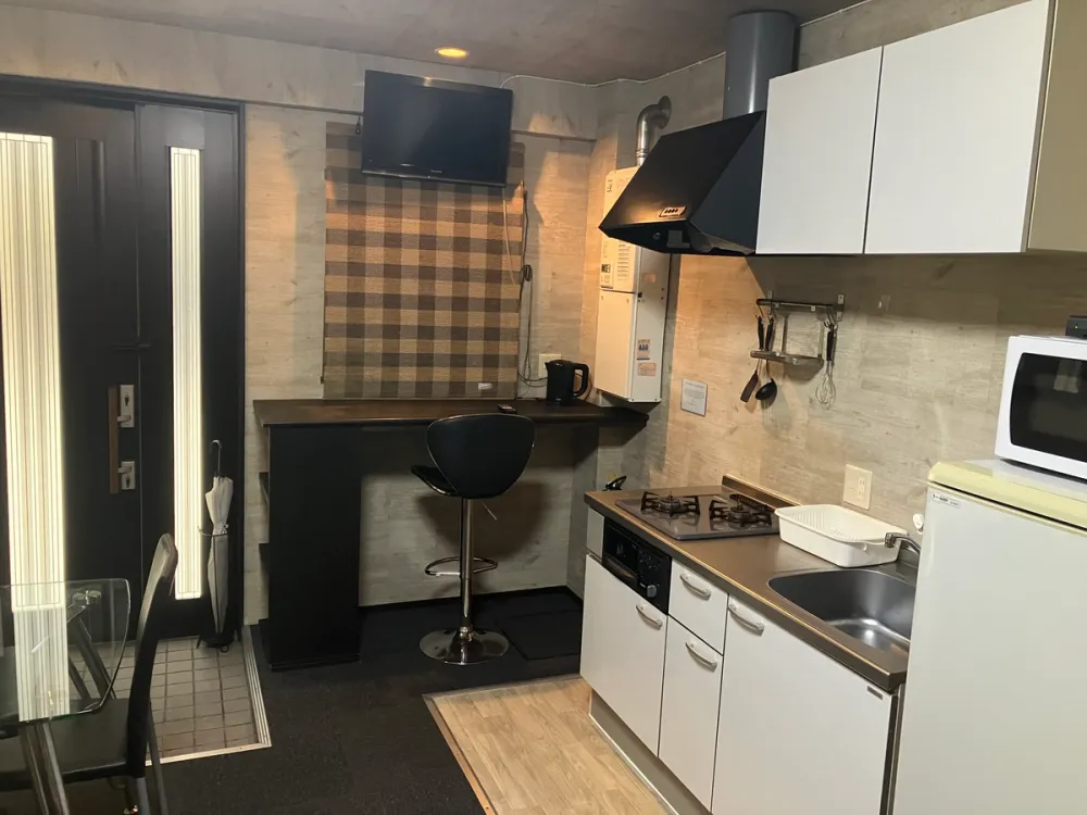 Apollo Properties Osaka fully furnished apartments in downtown Osaka for expats and visitors to Japan at Namba station