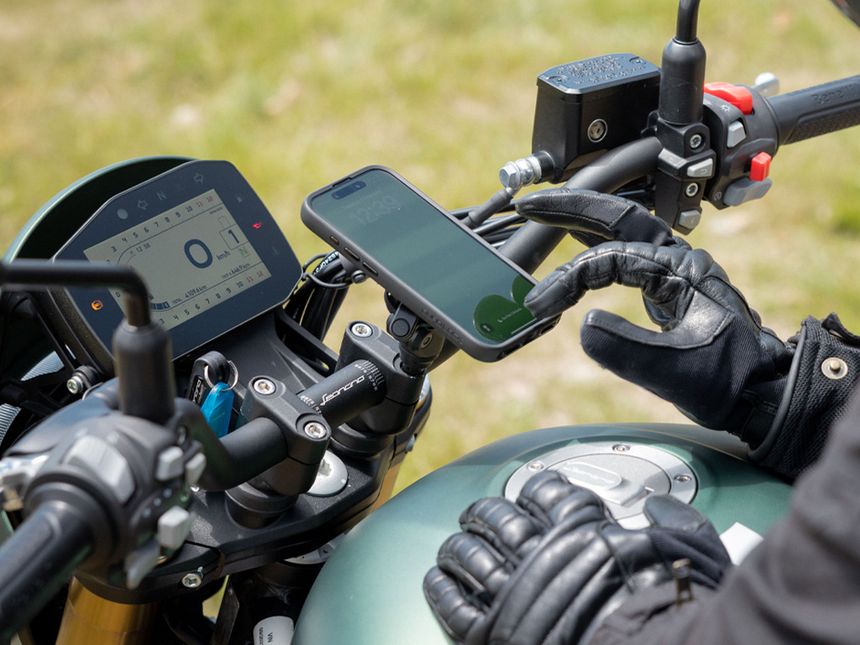 Quad Lock Motorcycle Handlebar Mount Kit With Vibration Dampener For iPhone  - RevZilla