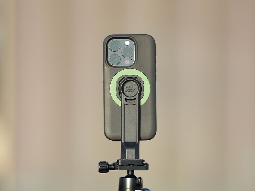 15 Best Tripods for iPhone You Can Buy Right Now (2022)