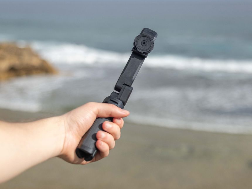 How to connect your selfie stick and your smartphone 