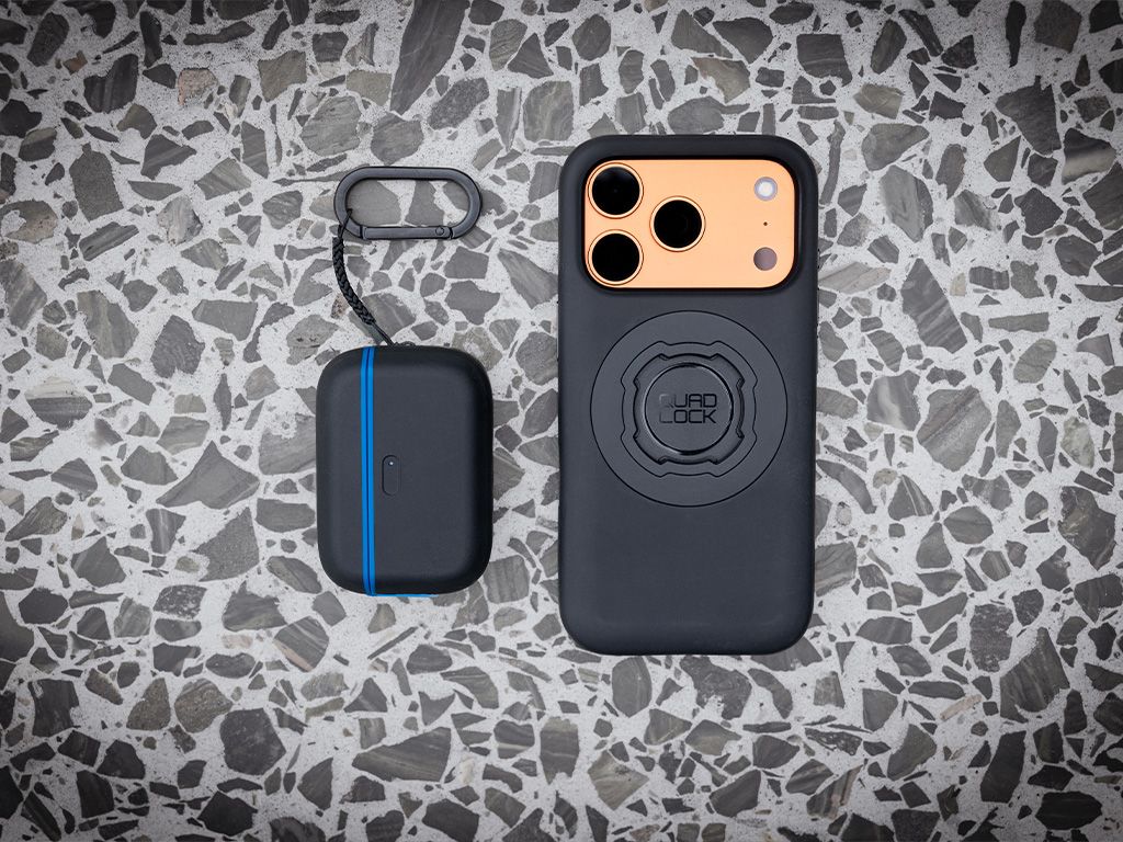 AirPods with Charging Case モバイルバッテリーセット Pre-Order Exclusive - AirPods Bundles - Quad Lock® USA - Official