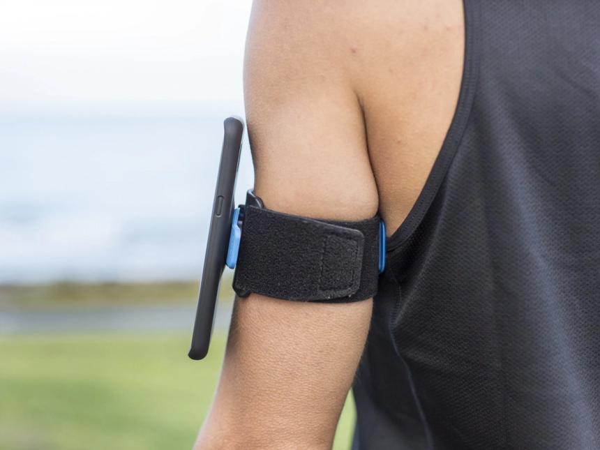 Unomor Sports Armband Wristlet Strap for Wallet Smart Phones Athletic Wrist  Tape Smartphone Phones Running Armband Bag Cell Phone Armbands Arm Bag