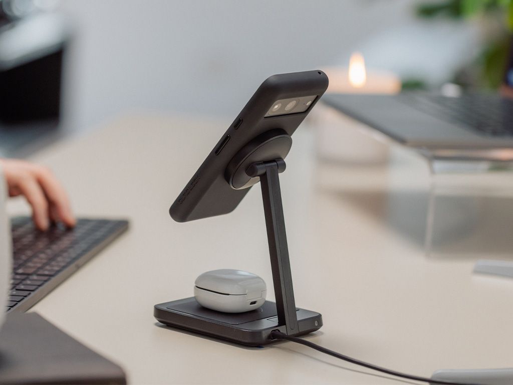 QuadLock Mag対応デュアルワイヤレスチャージャー デスク用 Home/Office - MAG Dual Desktop Wireless Charger - Quad Lock