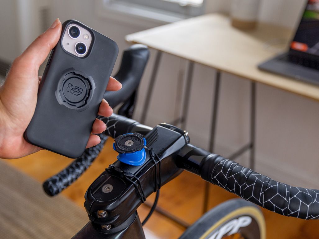 Quad lock iphone on sale bike mount case